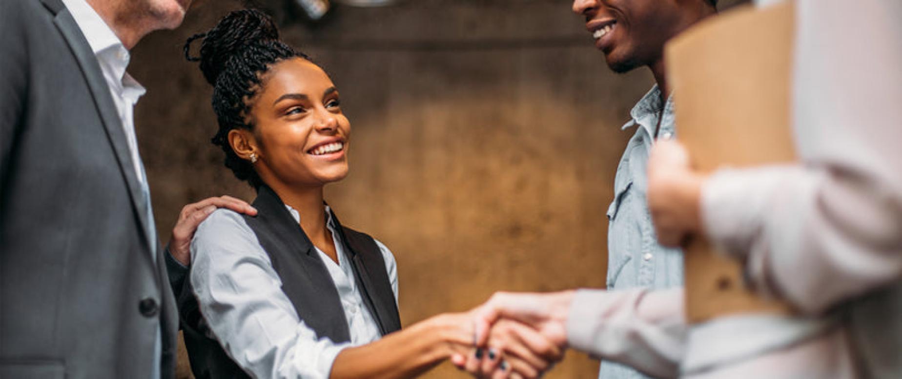 Estratégias de co-marketing: como firmar parcerias para atrair novos clientes [modelo de pitch]